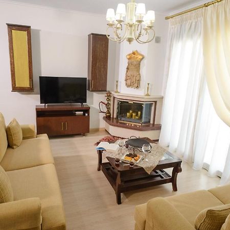 Apartament Luxury Dafnis House Weria Zewnętrze zdjęcie